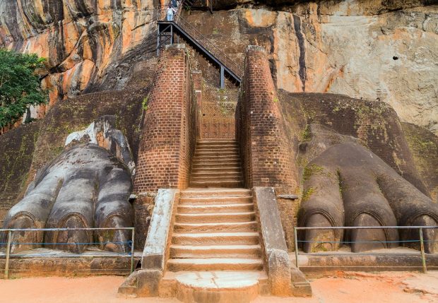 با قلعه سنگی سیگیریا (Sigiriya)، هشتیم مورد از عجایب هفتگانه آشنا شوید!